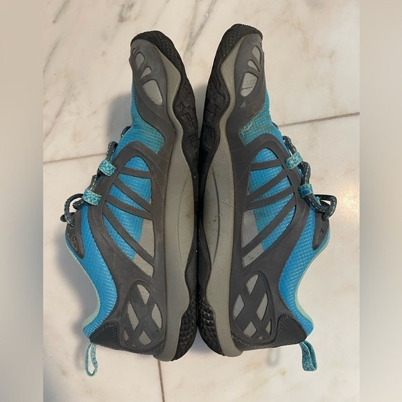 Merrell, Size 9, Sea Shore, hiking shoe, outdoor active grippy comfortable wide - Picture 6 of 10